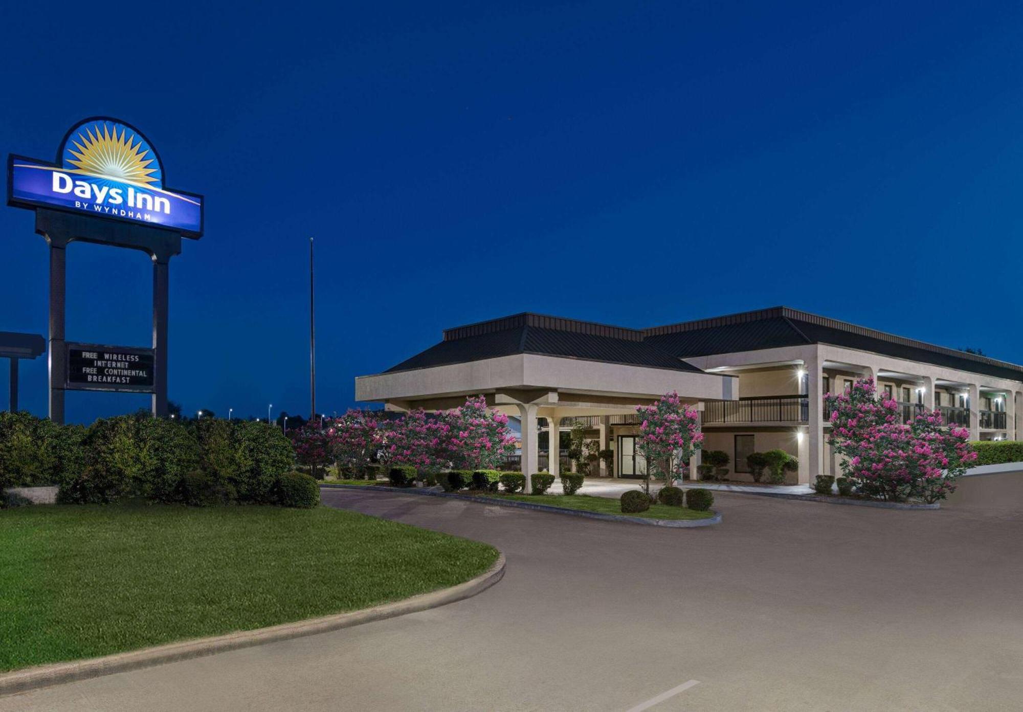 Days Inn By Wyndham Greenville Ms Exterior foto